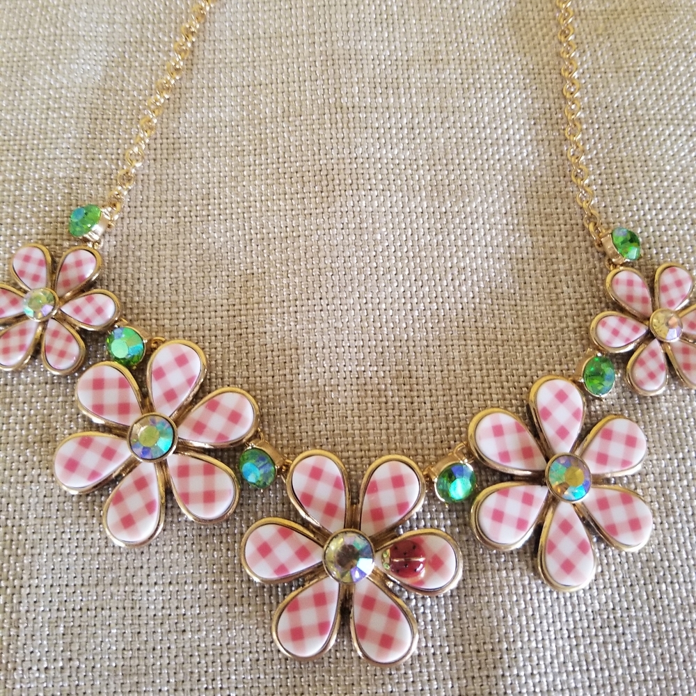 BETSEY JOHNSON NECKLACE